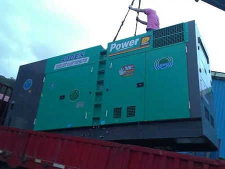 玛多柴油发电机组转速不稳定时，如何对发动机进行维护？