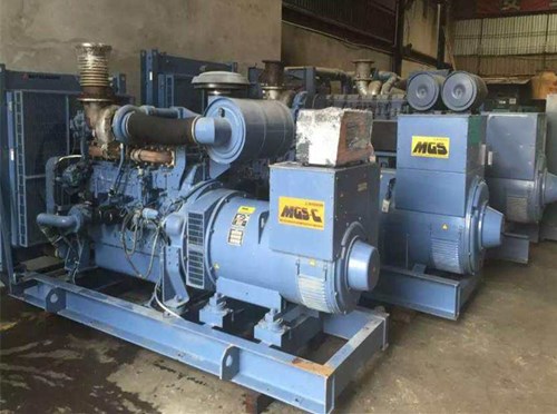 玛多柴油发电机如何测试电流大小？