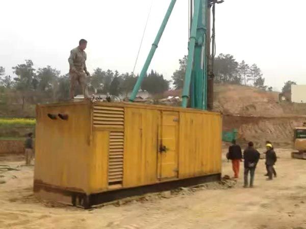 玛多如何判断水冷式机油散热器密封件是否需要更换？